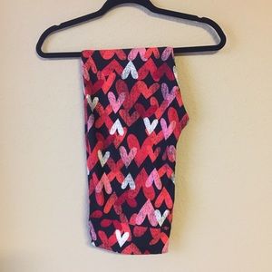 LuLaRoe Valentine’s Leggings TC